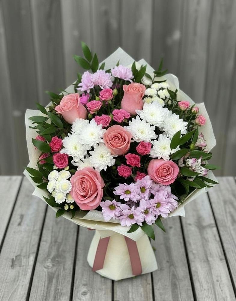 Букет цветов из: Альстромерии, Гвоздики, Розы и Хризантемы в Искитиме