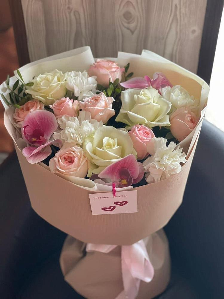 Букет цветов из: Орхидеи, Розы и Гвоздики в Искитиме