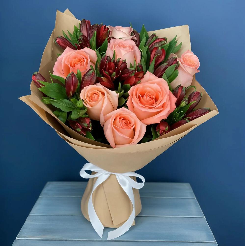 Букет цветов из: Розы и Альстромерии в Искитиме