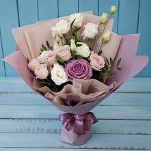 Букет цветов из:  Розы и Лизиантусы в Искитиме