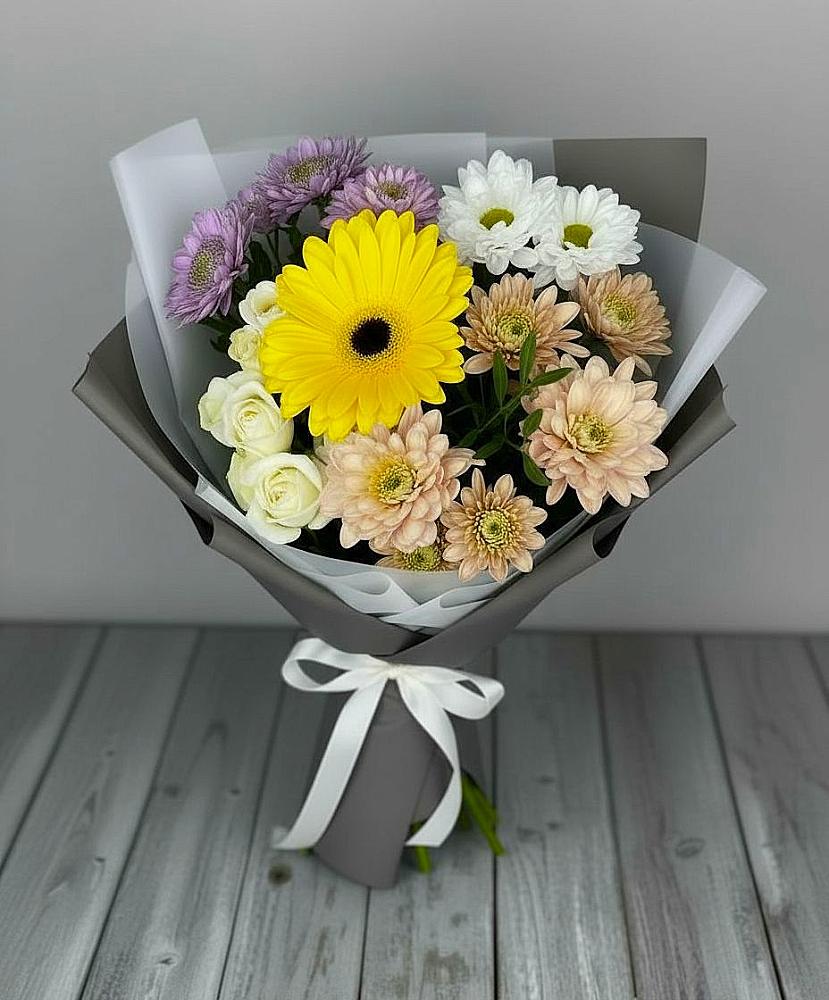 Букет цветов из: Розы, Герберы и Хризантемы в Искитиме