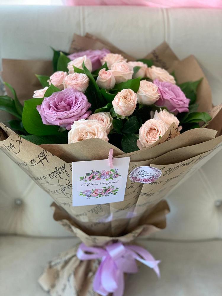 Букет цветов из: Розы в Искитиме