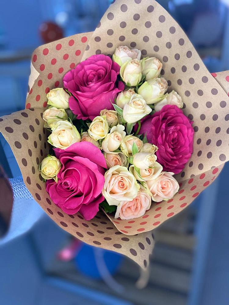 Букет цветов из: Розы в Искитиме