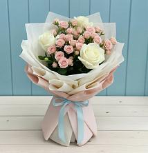 Букет цветов из:  Розы в Искитиме