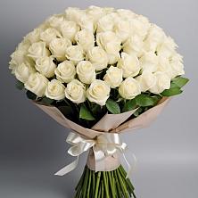 Букет 101 беля роза Белоснежка в Искитиме