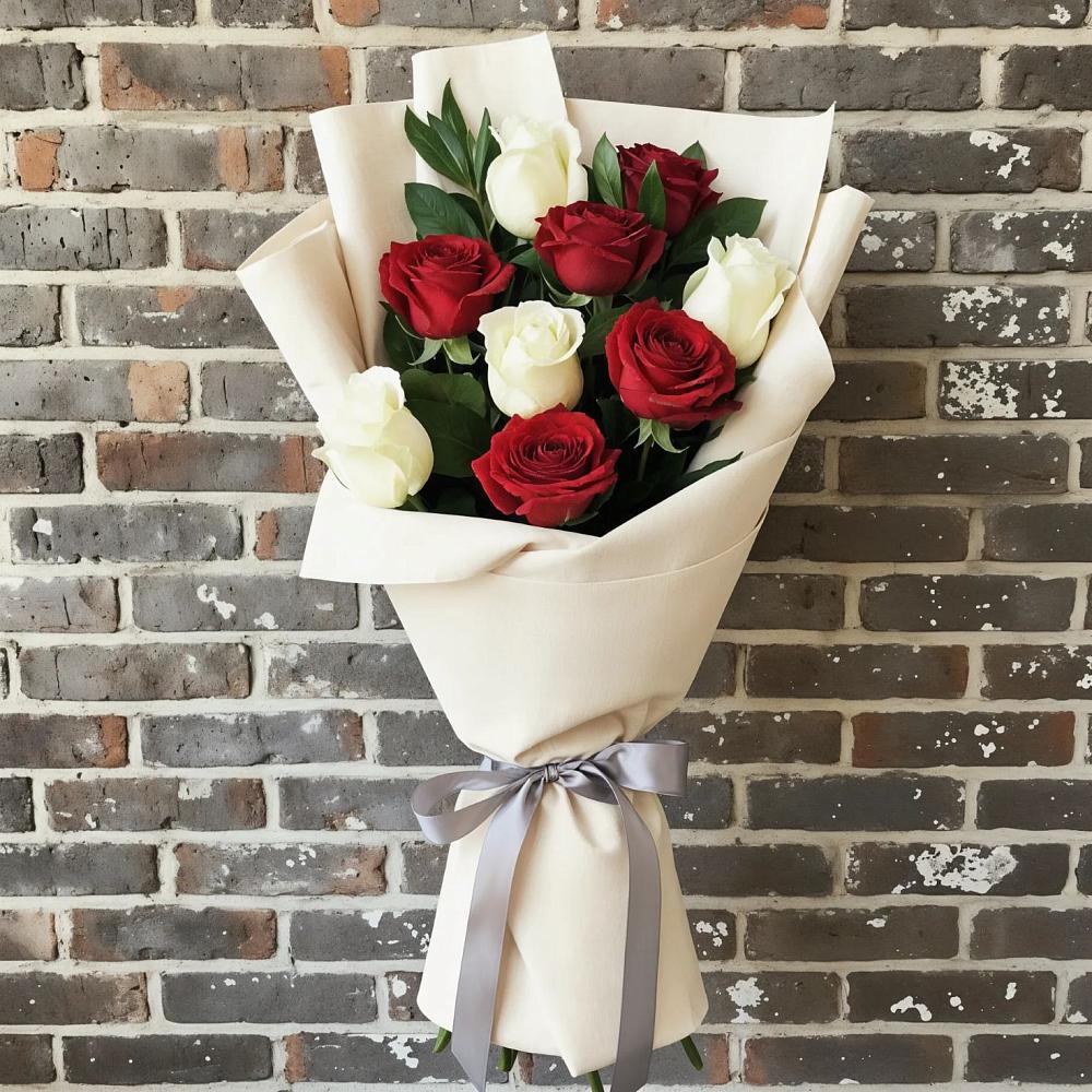 Букет цветов из: Розы в Искитиме