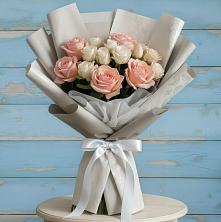 Букет цветов из:  Розы в Искитиме