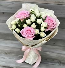 Букет цветов из:  Розы в Искитиме