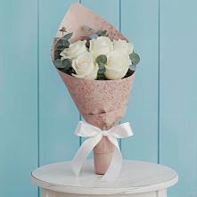 Букет цветов из:  Розы в Искитиме