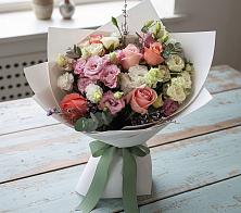 Букет цветов из:  Розы, Лизиантусы и Гвоздики в Искитиме