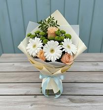 Букет цветов из:  Герберы, Розы и Хризантемы в Искитиме