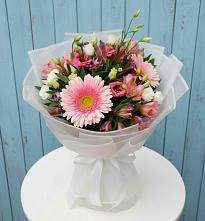 Букет цветов из:  Герберы, Альстромерии и Лизиантусы #REPLACE_PRED# Искитиме