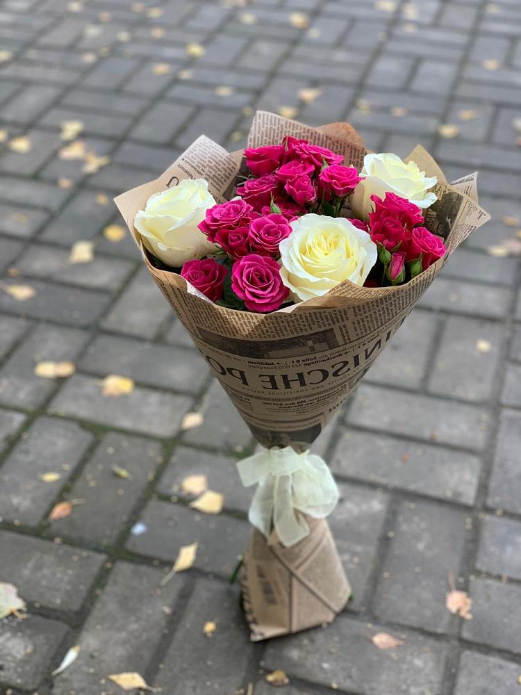 Букет цветов из: Розы в Искитиме