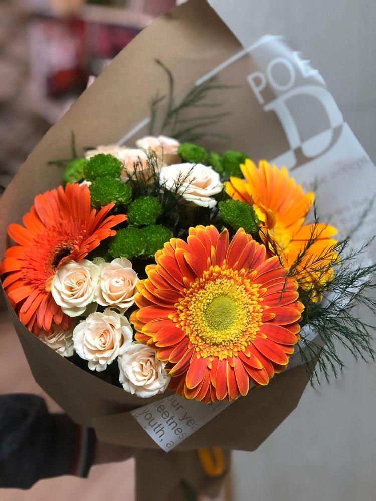Букет цветов из: Герберы, Хризантемы и Розы в Искитиме