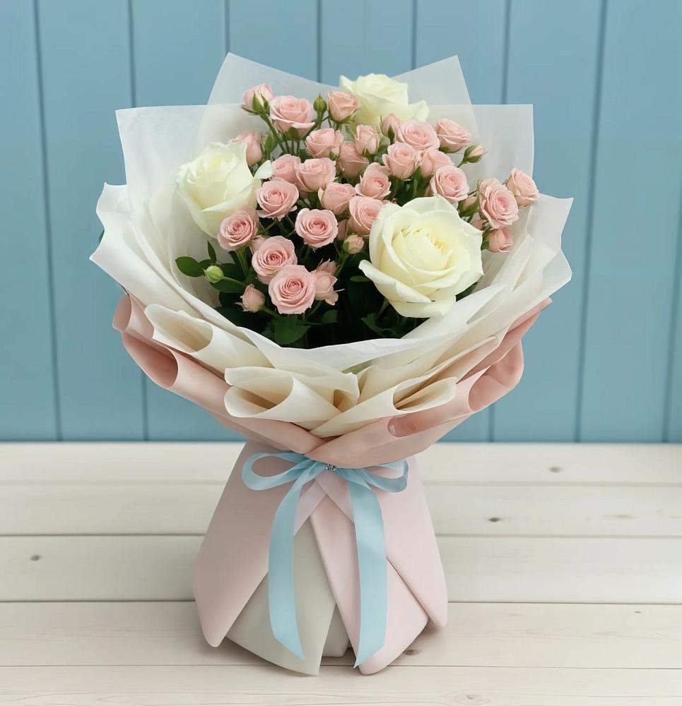 Букет цветов из: Розы в Искитиме