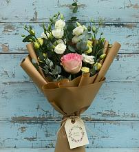 Букет цветов из:  Розы и Лизиантусы #REPLACE_PRED# Искитиме