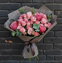 Букет цветов из:  Розы в Искитиме